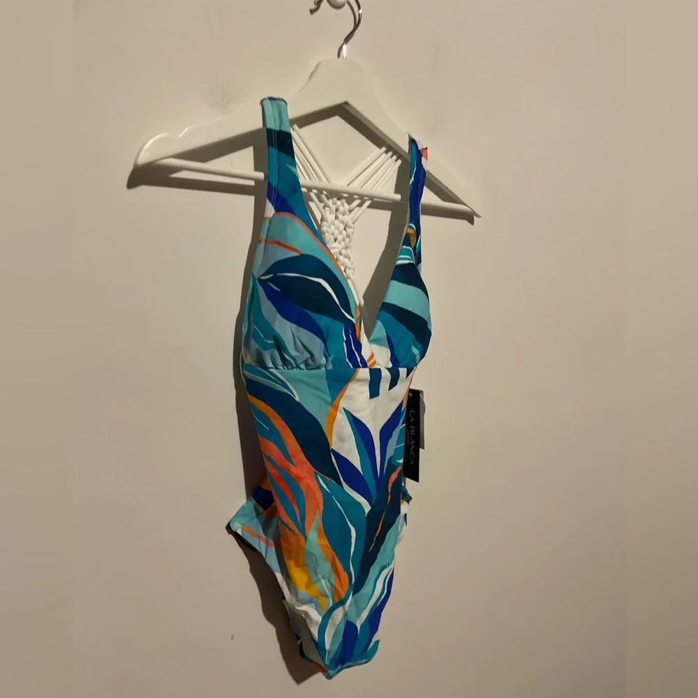 NWT, La Blanca Women's Multi‎ Strap Cross Back One Piece Swimsuit, SIze 8